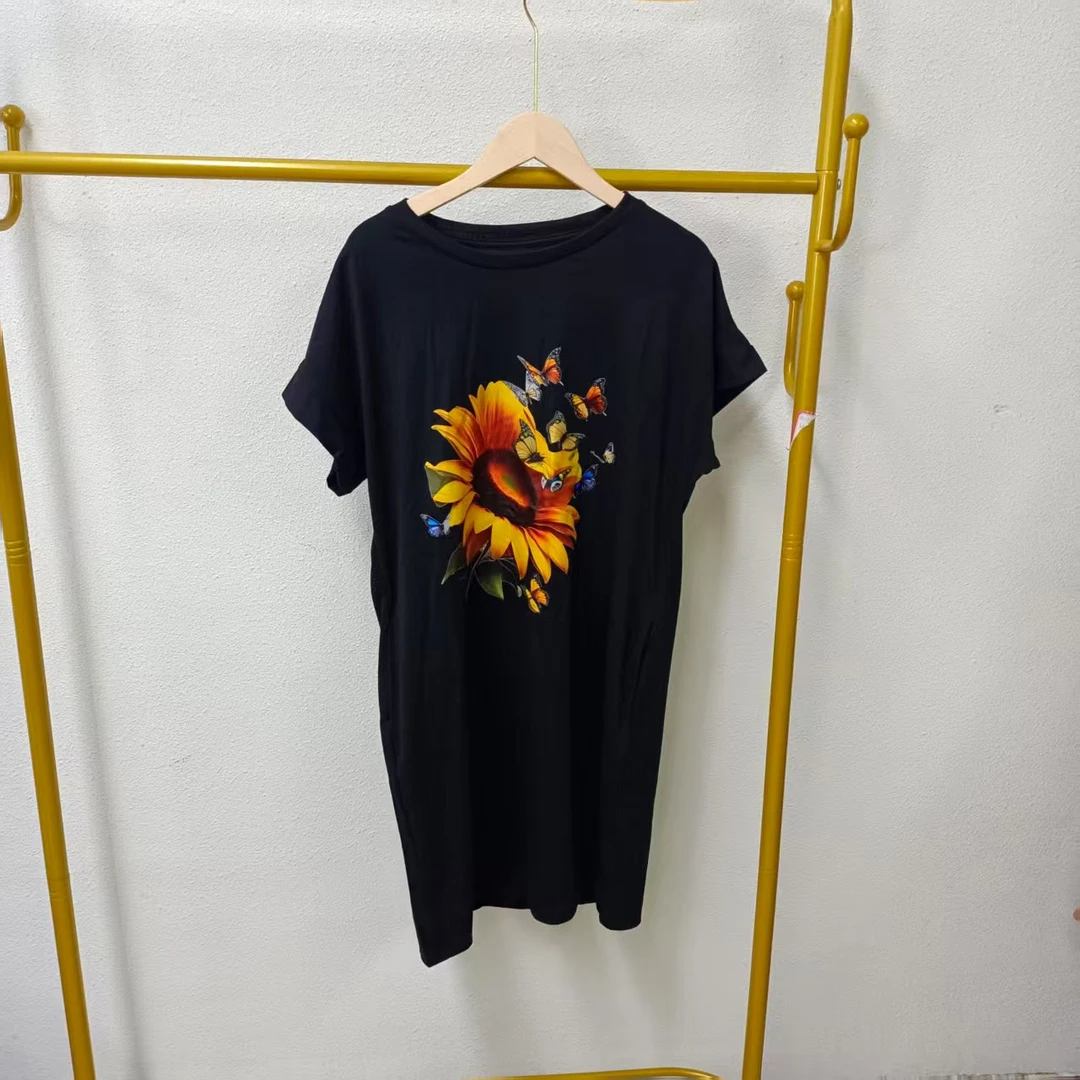 唯琳剪标   7仓F3-13-70-70款   黑色向日葵短袖T恤