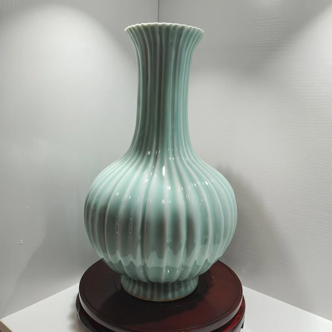 景德镇陶瓷高温颜色釉瓜菱瓶