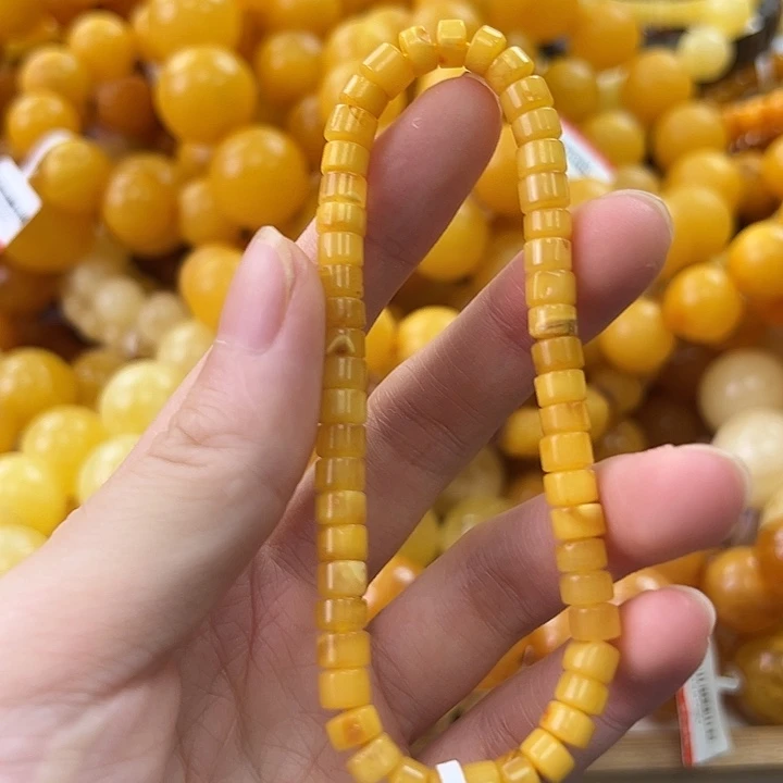 未镶嵌琥珀珠宝奇石