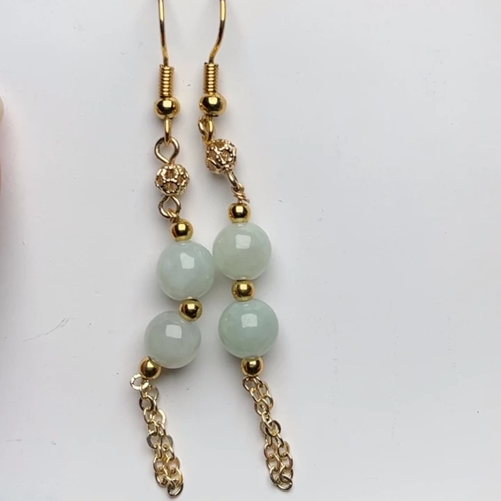 翡翠未镶嵌颈饰耳坠