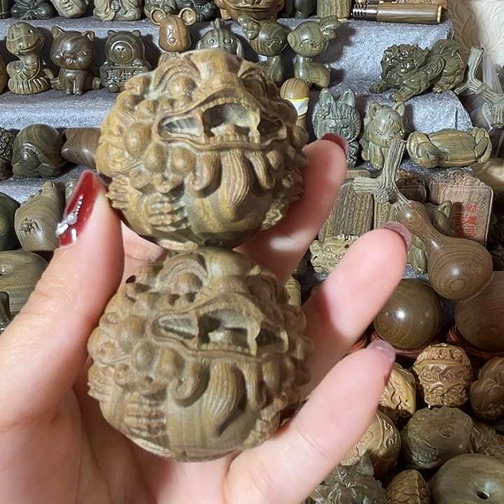 木志**阿根廷绿檀貔貅手球