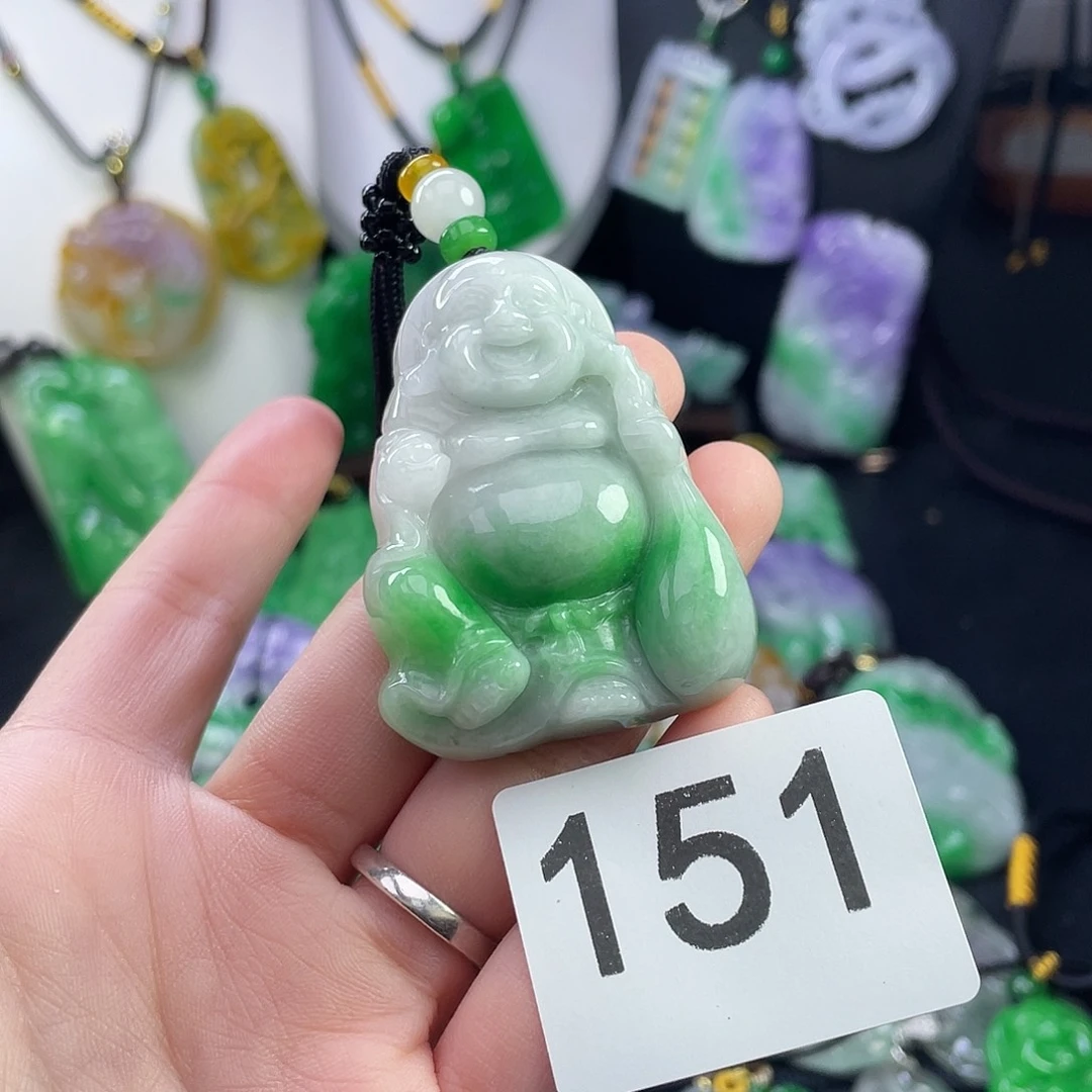 翡翠未镶嵌吊坠(赠链)