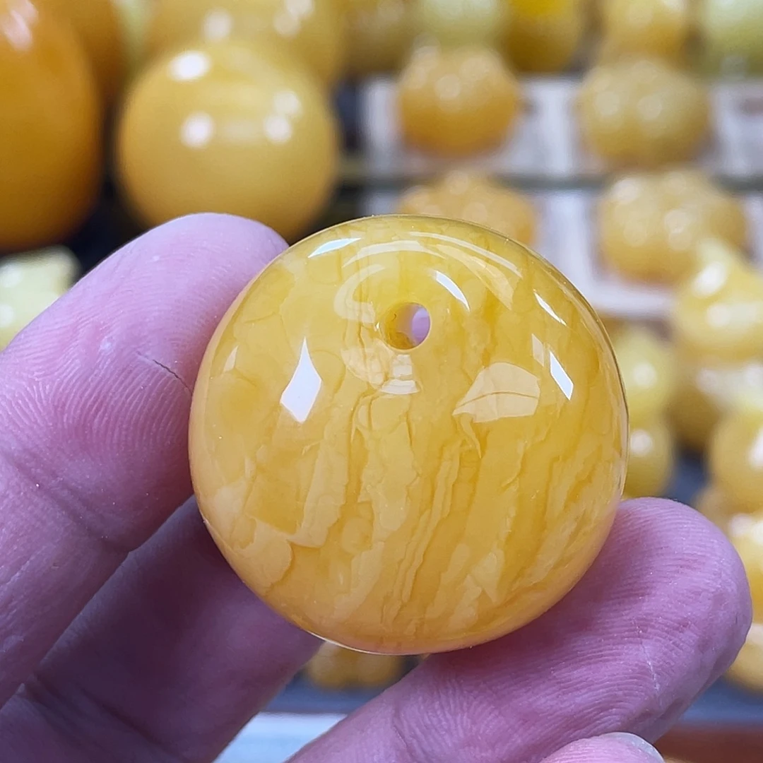 琥珀未镶嵌裸石琥珀