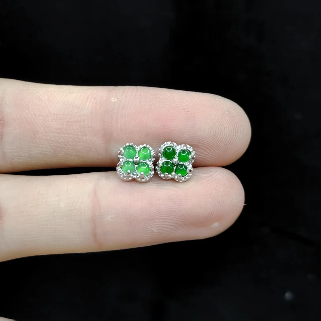 【老三珠宝】翡翠幸运草耳钉【多样性发其一】约2mm