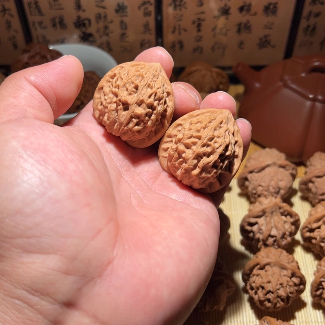 把件文玩核桃金牛