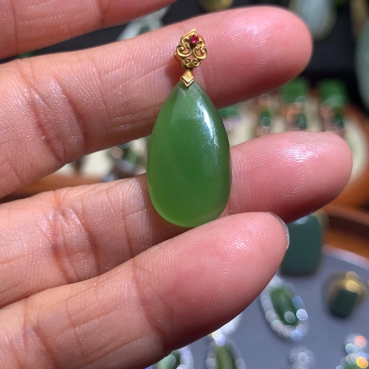 和田玉吊坠银S925镶嵌