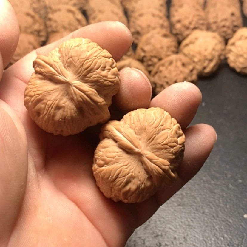 【闪购商品】文玩核桃把件潜**乐元宝
