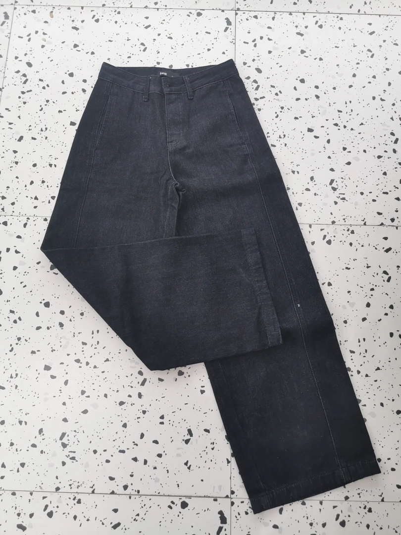 瑞丽鞋包新款上市裤子3015