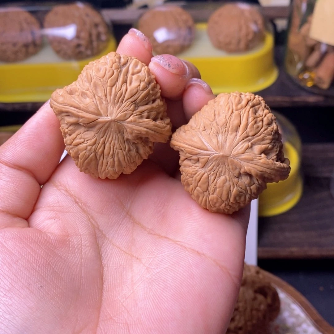 文玩核桃把件泥鳅背40