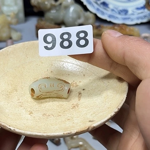 瓷片A***I瓷器制作过程是根据不同