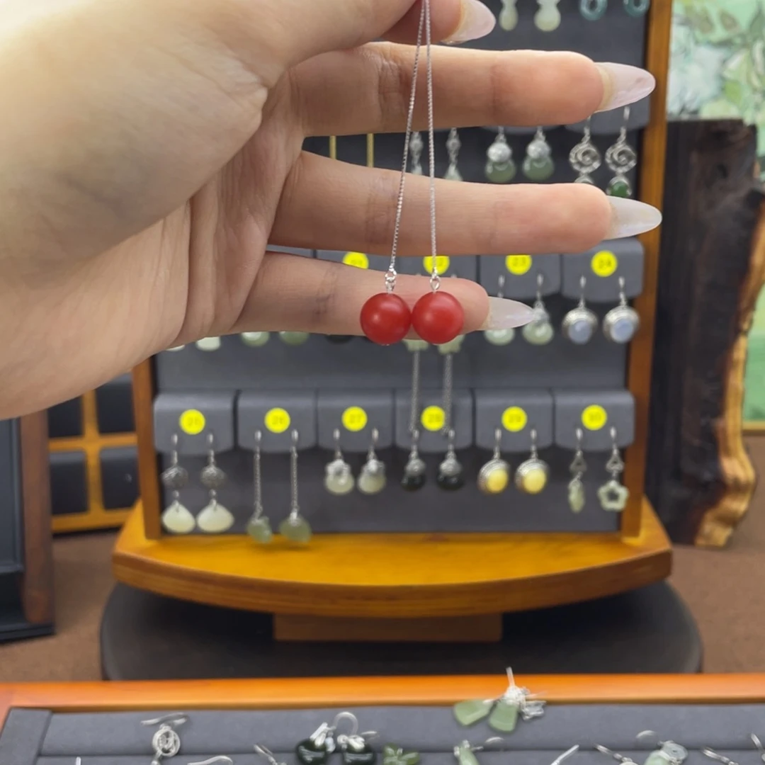 玛瑙/玉髓耳钉合金