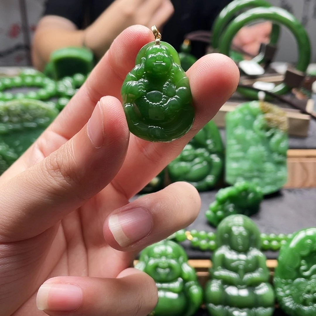 和田玉（碧玉）18K金镶嵌颈饰