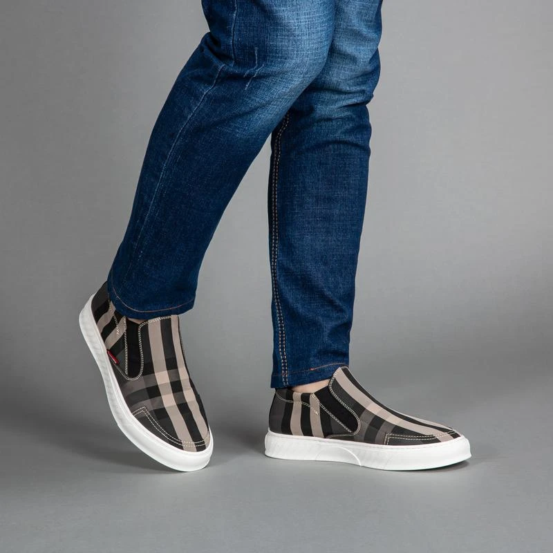 新款舒适一脚蹬男士休闲鞋