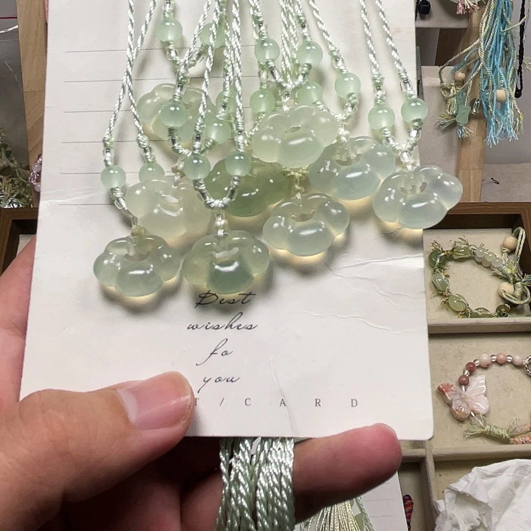 蛇纹石玉合金颈饰