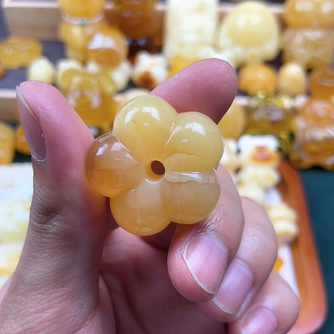 琥珀裸石未镶嵌蜜蜡