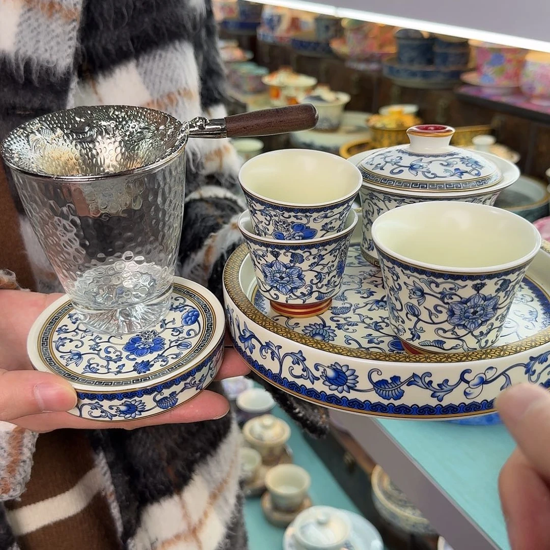 祝我们成为更好的人