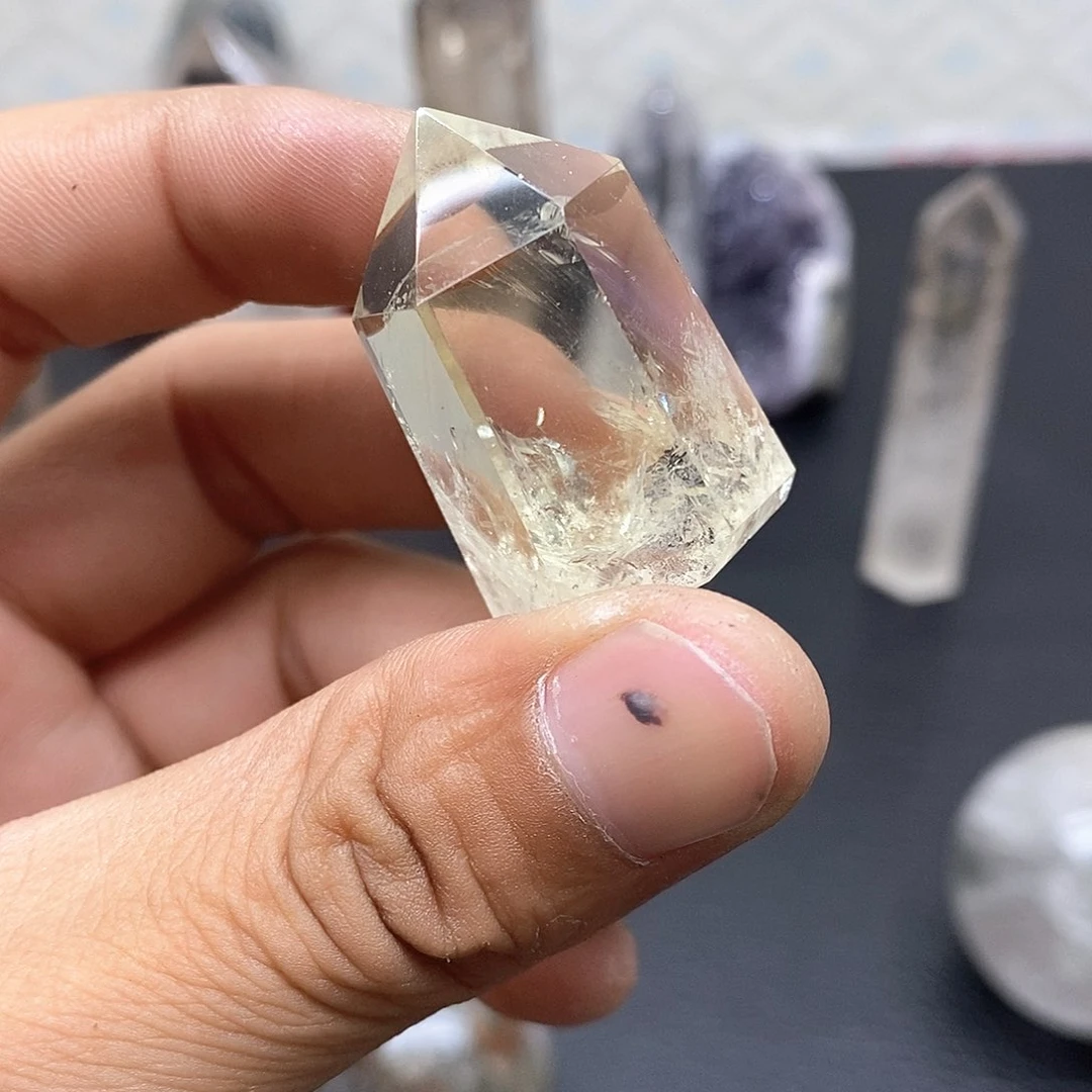 未镶嵌颈饰水晶201