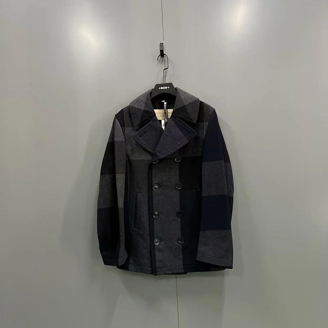 未使用 BURBERRY/博柏利 格纹大衣 L码/95新/28000/C103240