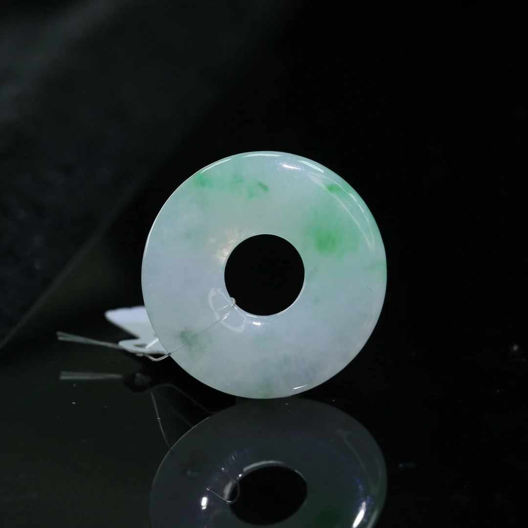 12天然缅甸翡翠A货冰飘阳绿甜甜圈/700021/上海嘉禾拍卖