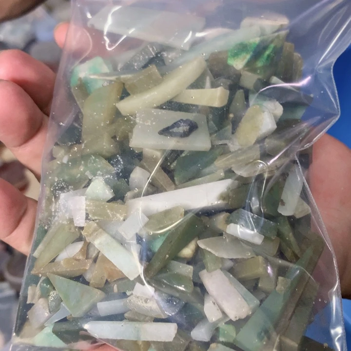 颈饰未镶嵌翡翠材料