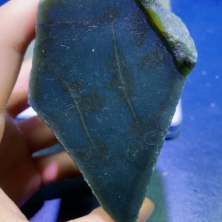 未镶嵌和田玉（糖玉）珠宝半成品