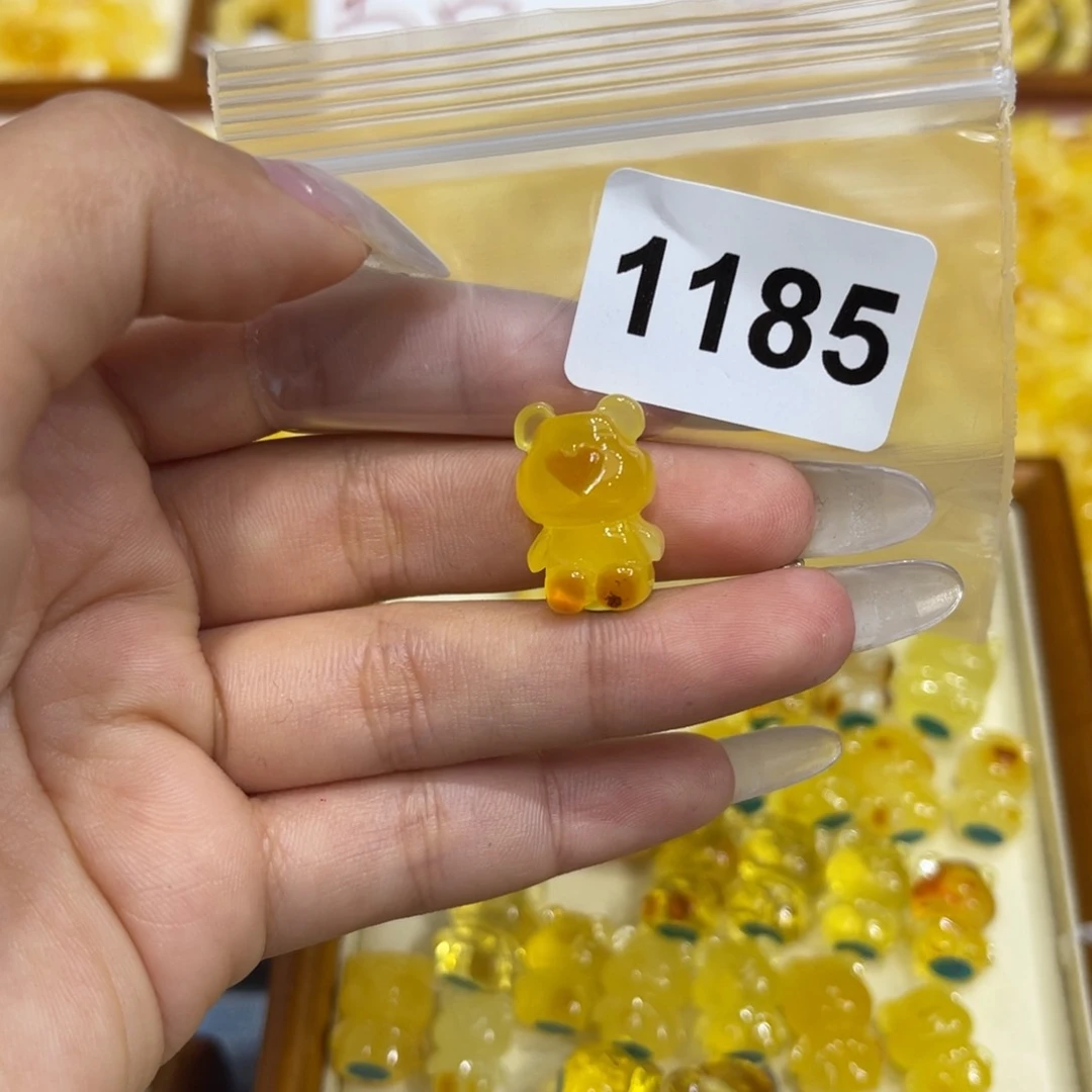 琥珀珠宝奇石未镶嵌