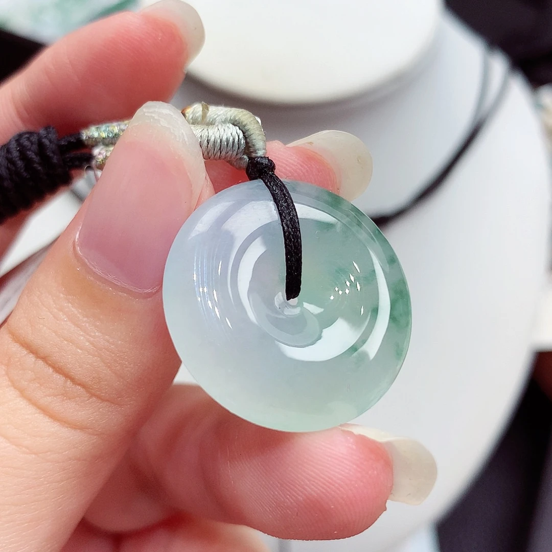 翡翠未镶嵌颈饰翡翠50，24.1/5.8