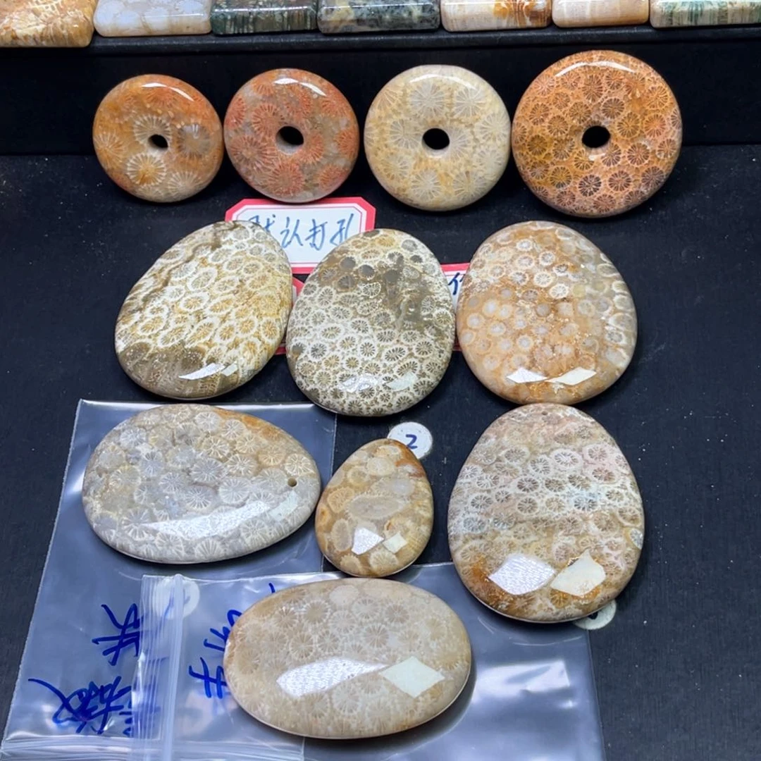 硅化珊瑚(珊瑚玉)吊坠未镶嵌