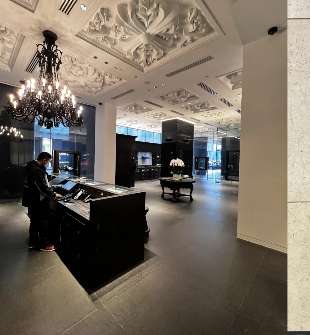 { CH } 潮流涂鸦时尚百搭印花灰色水洗扎染男女同款牛仔裤男士