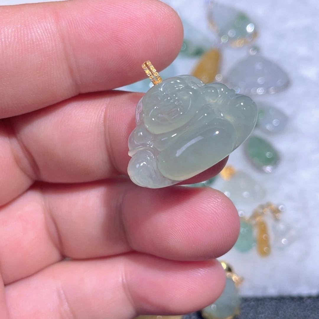 翡翠18K金镶嵌颈饰