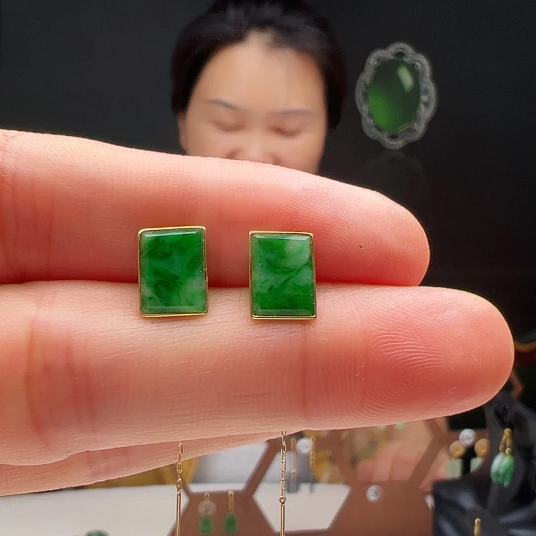 翡翠18K金镶嵌耳饰天然翡翠