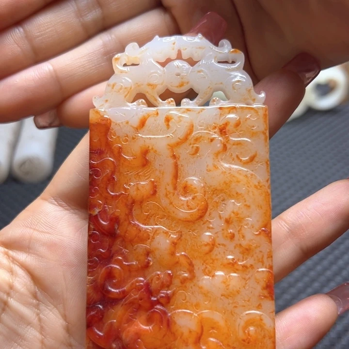 未镶嵌和田玉（糖玉）挂件