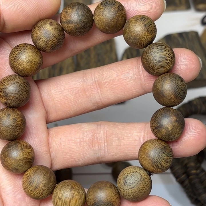 沉香手串入***你圆珠单圈14mm15.4克