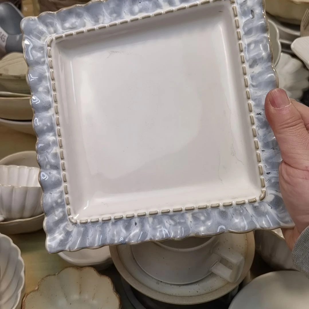 瓷片微瑕烟兰方盘三个一组