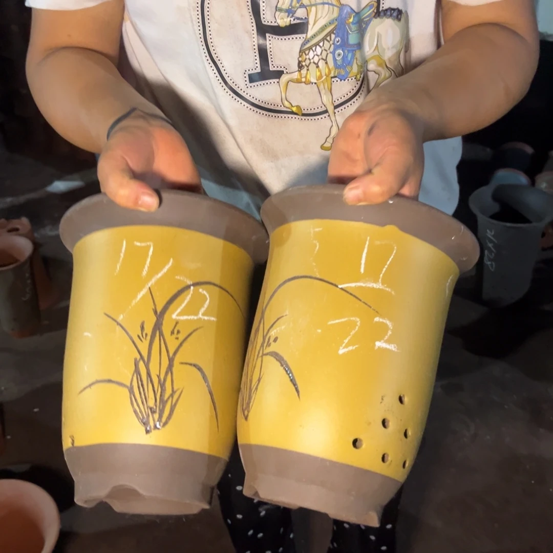 紫砂花盆紫砂花盆两只