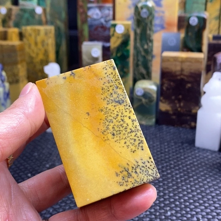 青田石踮****?青田石印章石