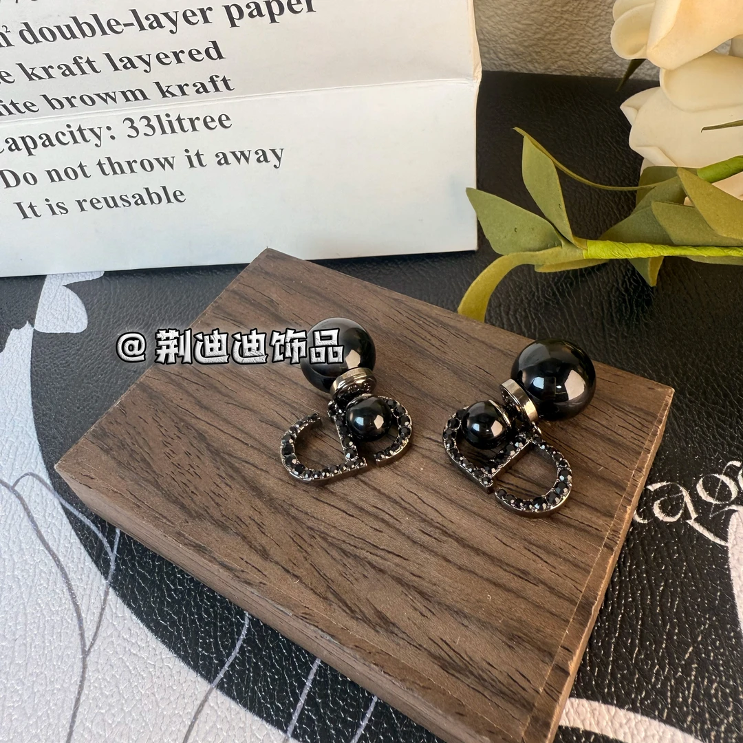 铜合金锆石耳饰 黑色复古猪鼻子黑锆耳饰RS-1180