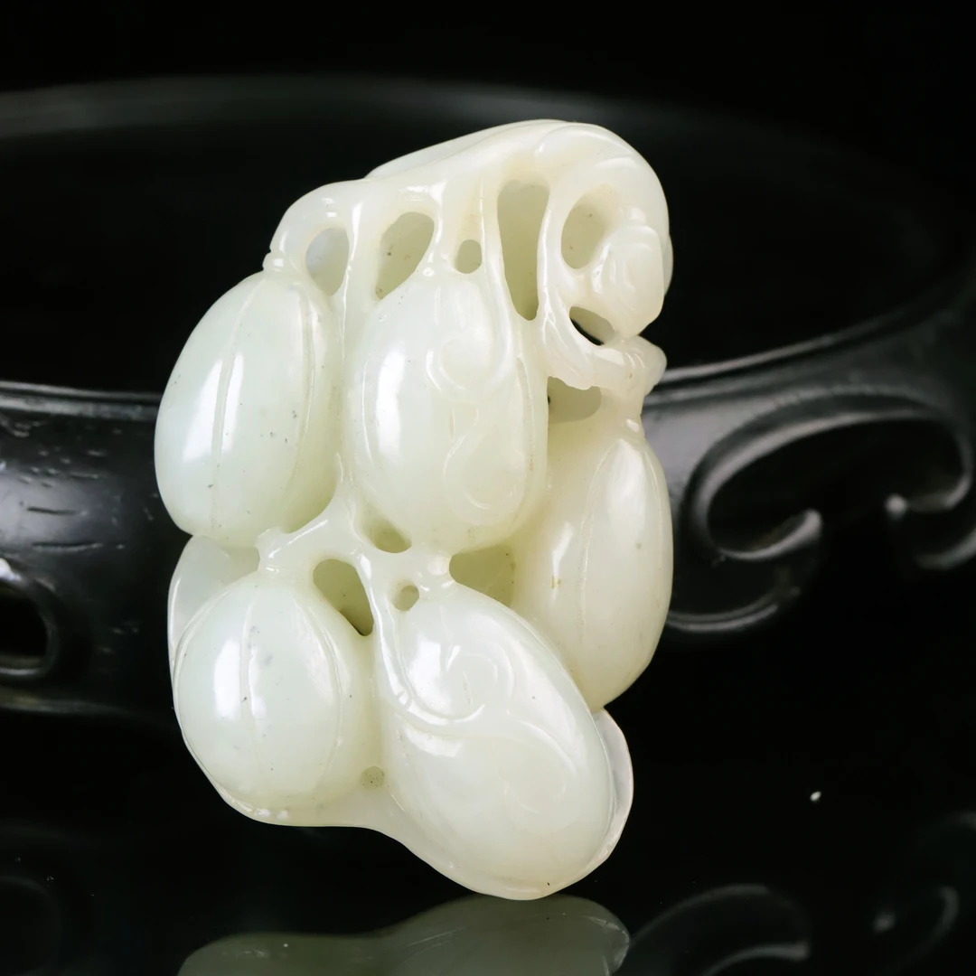 清代和田玉瓜果把件-NX