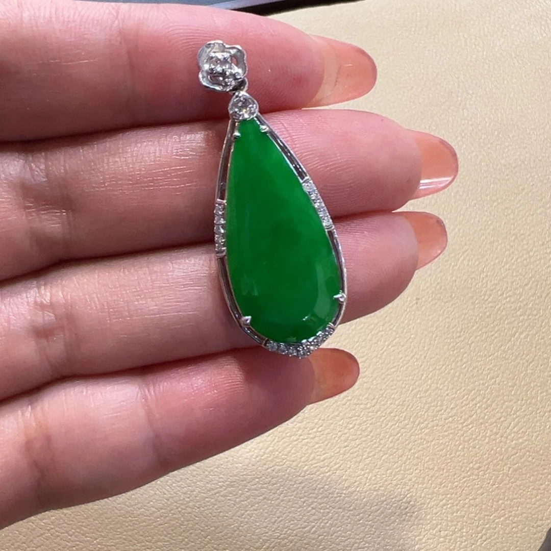 定制翡翠未镶嵌翡翠