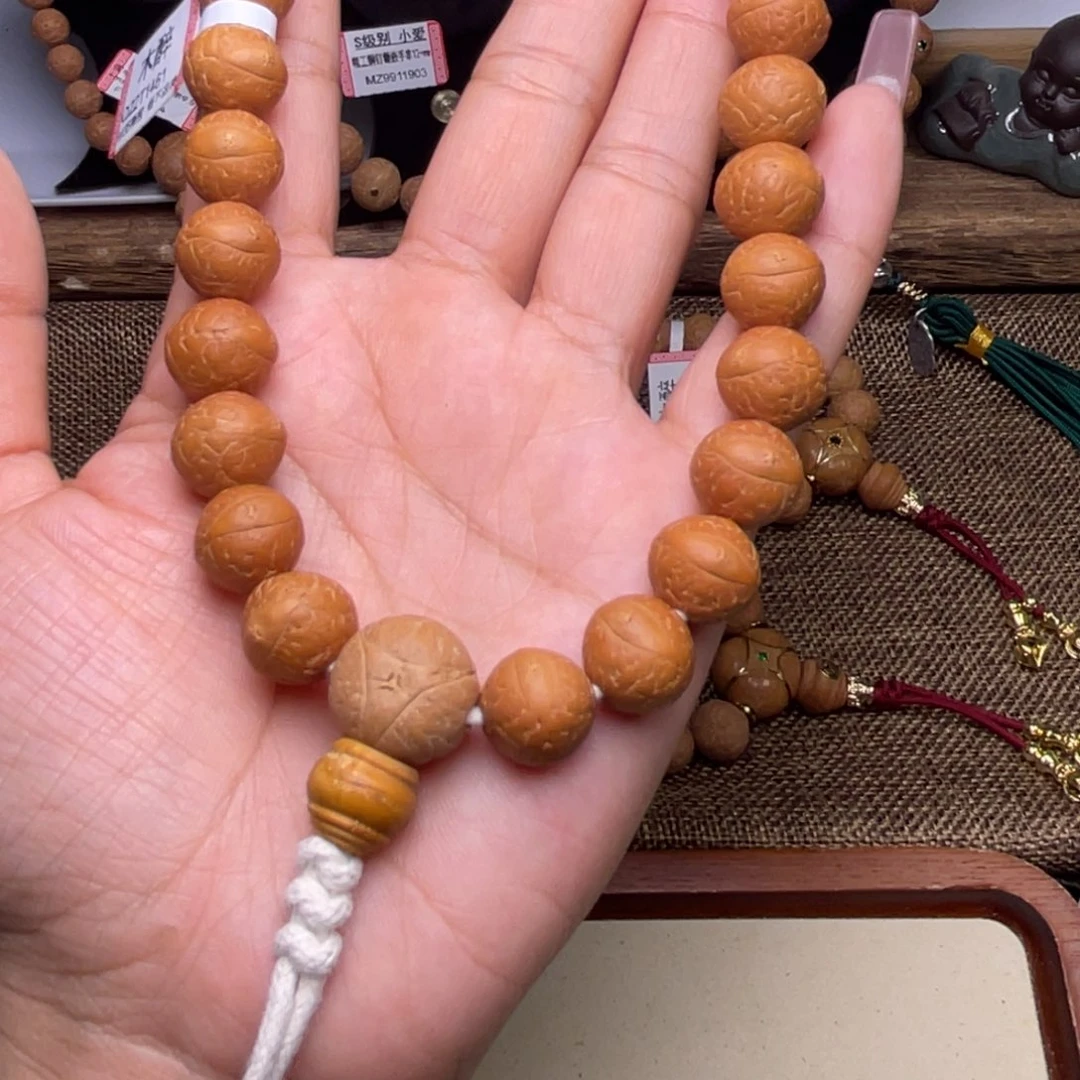 凤眼菩提吊坠菩提675