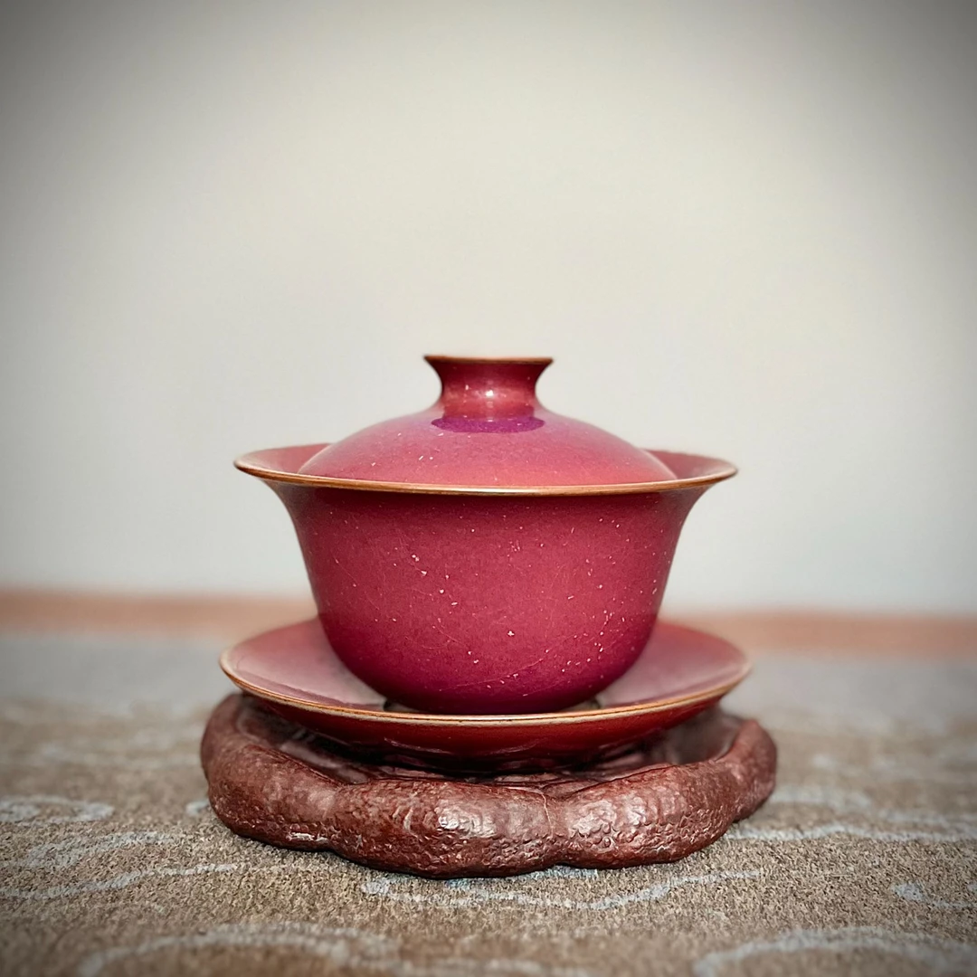 大师钧瓷 | 任晓飞老师全手工炭烧桃花红釉三才元宝盖碗