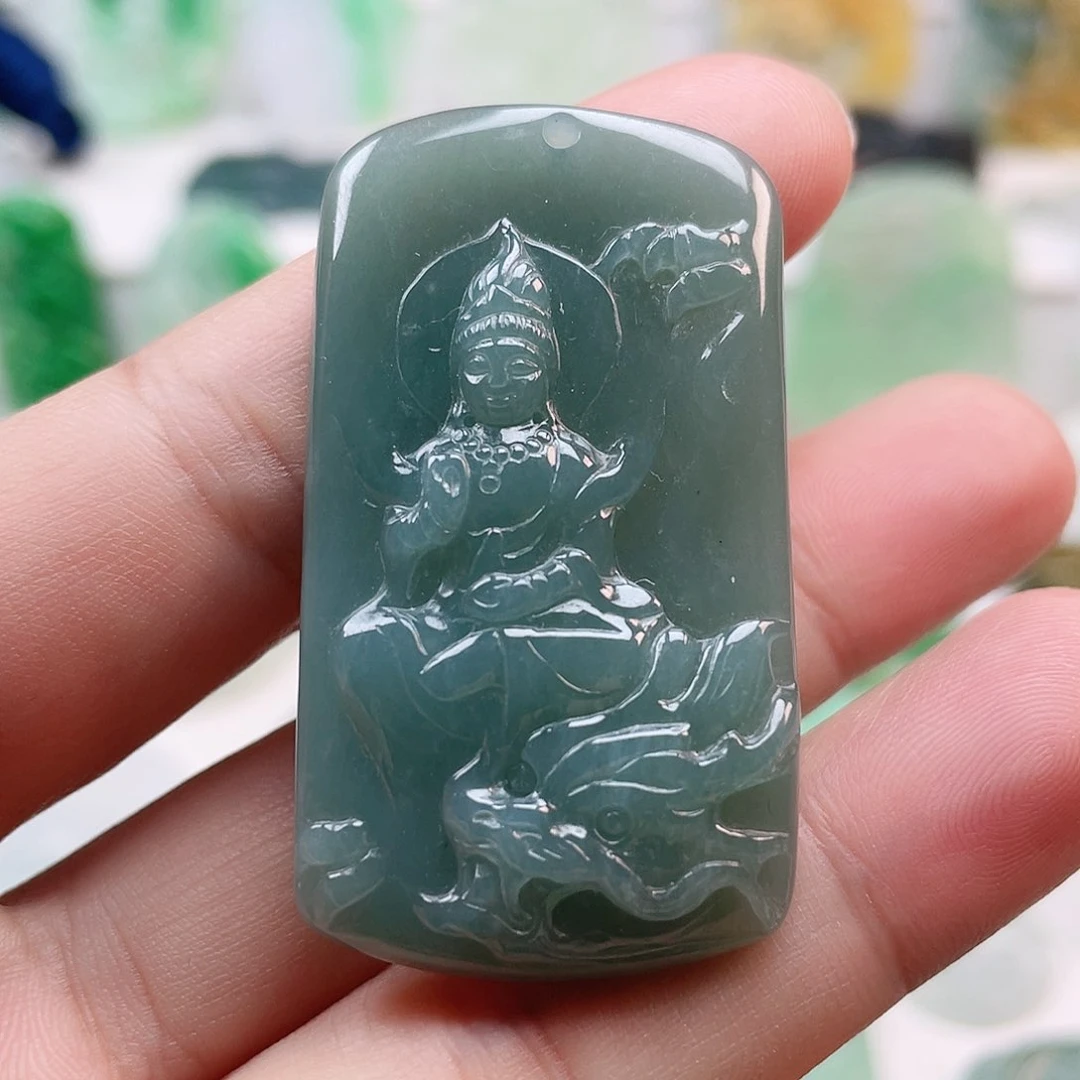 翡翠颈饰未镶嵌御龙观音