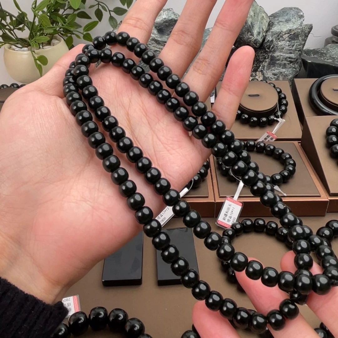 和田玉未镶嵌颈饰塔青108