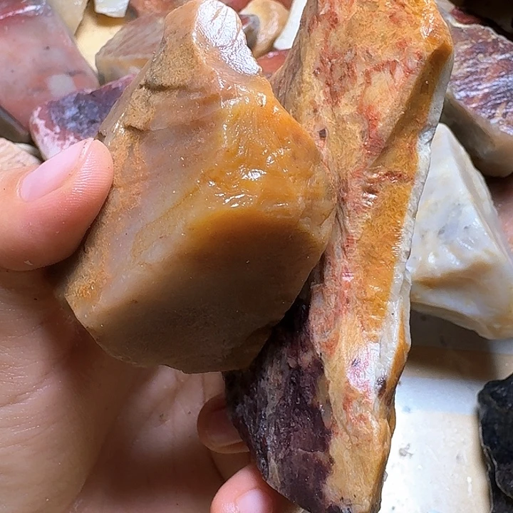 牧***人寿山石寿山石的颜色