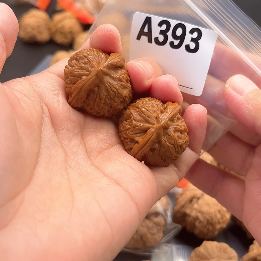 Z***R文玩核桃把件宫灯全品32