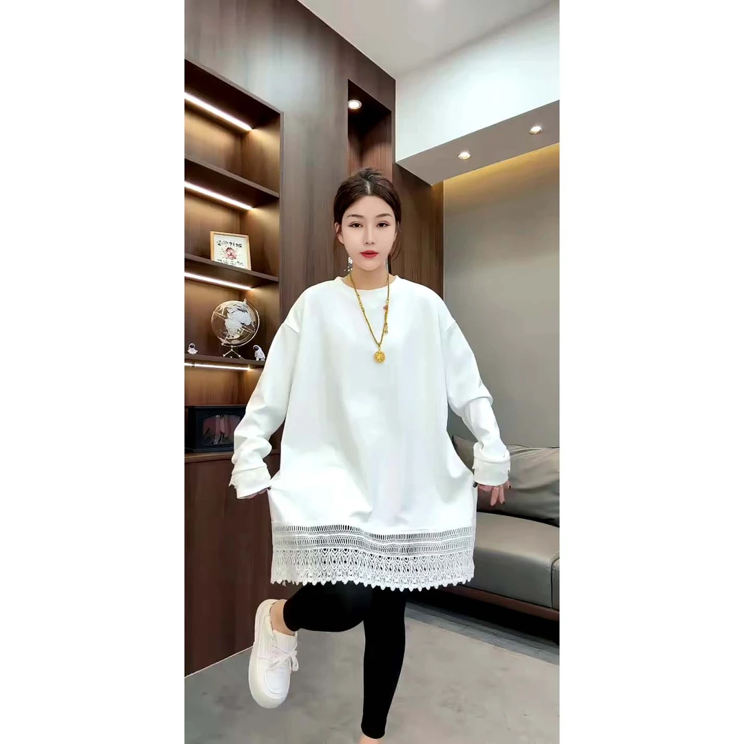 韩系蕾丝花边拼接圆领长袖T恤冬季时尚宽松打底上衣