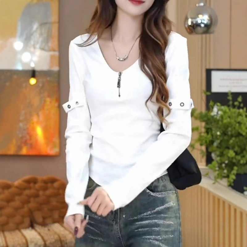 气质纯色V领棉质长袖t恤女秋新款胖mm修身外穿内搭打底衫上衣大码