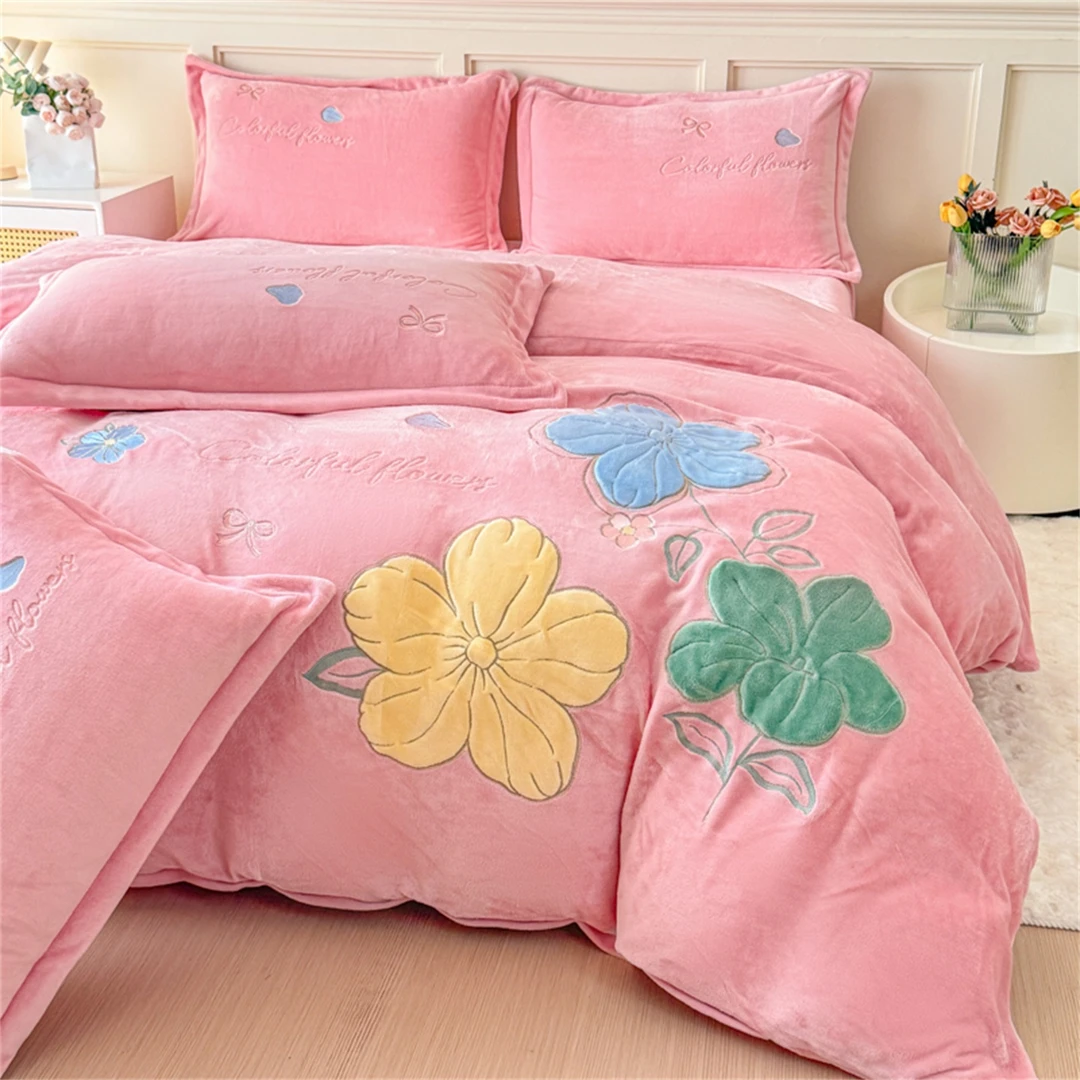 A类牛奶绒刺绣贴布绣四件套加厚纯色绣花双面保暖被套防静电秋冬