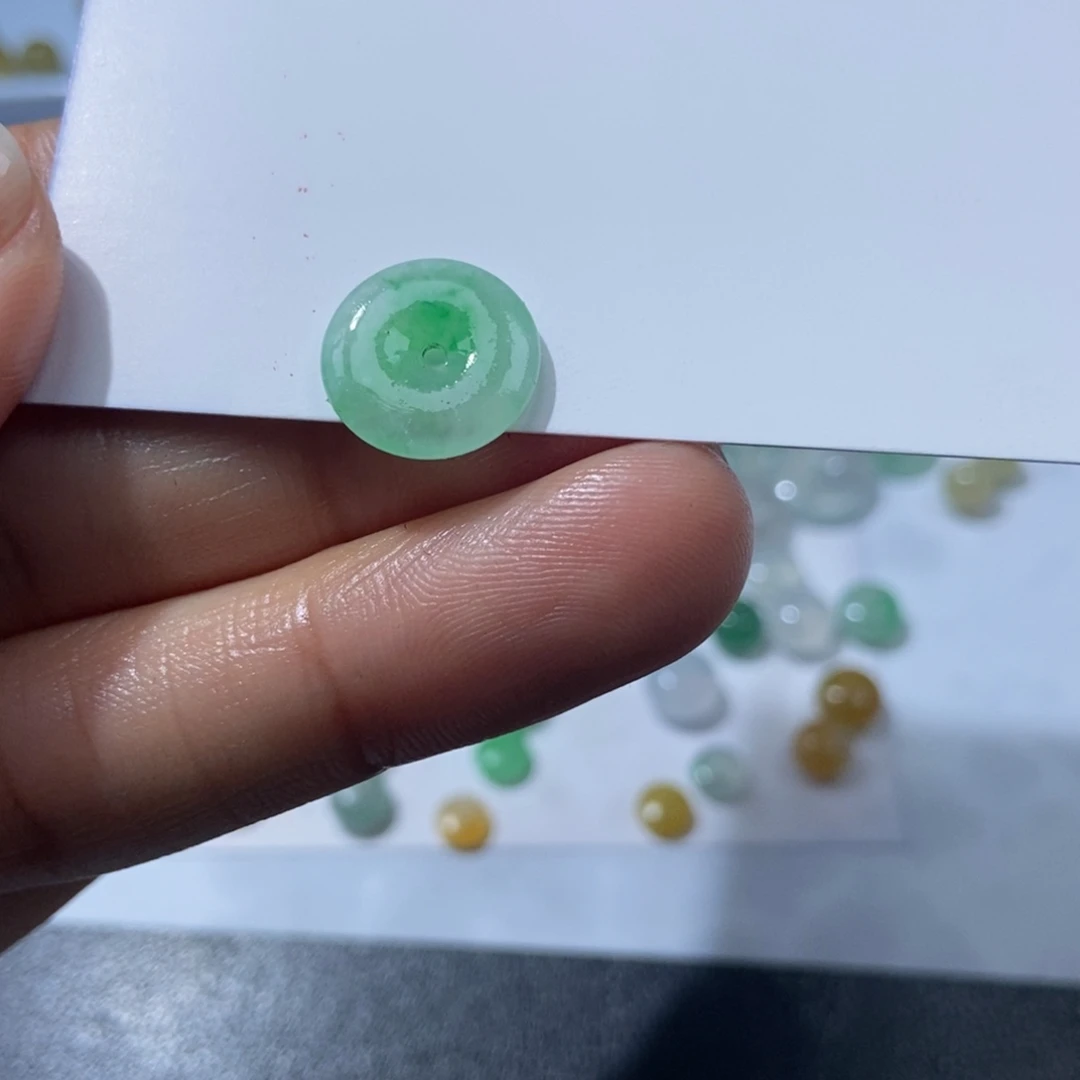 定制翡翠未镶嵌翡翠12.3*2.5