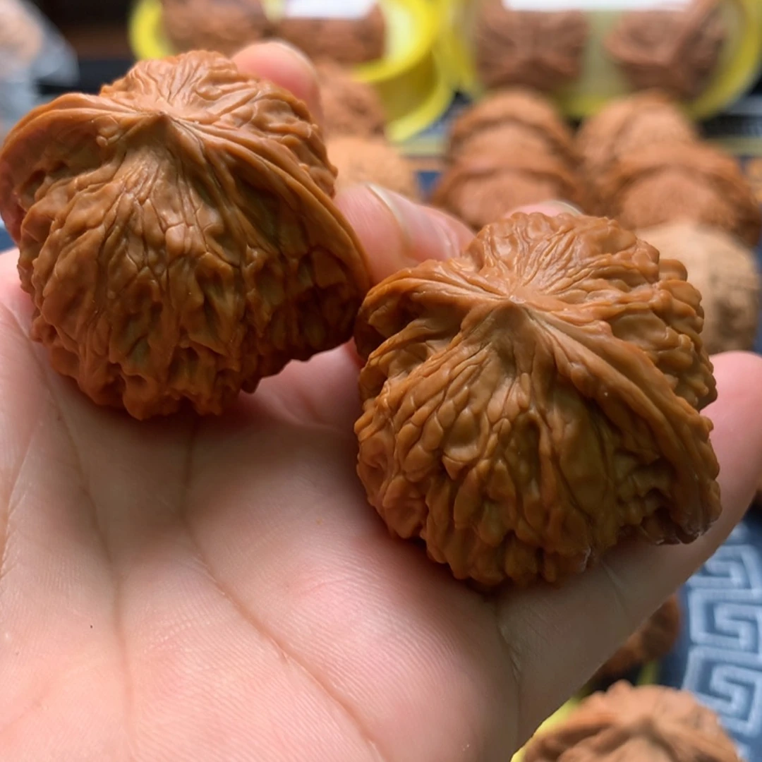 【闪购商品】文玩核桃把件天***在磨盘40